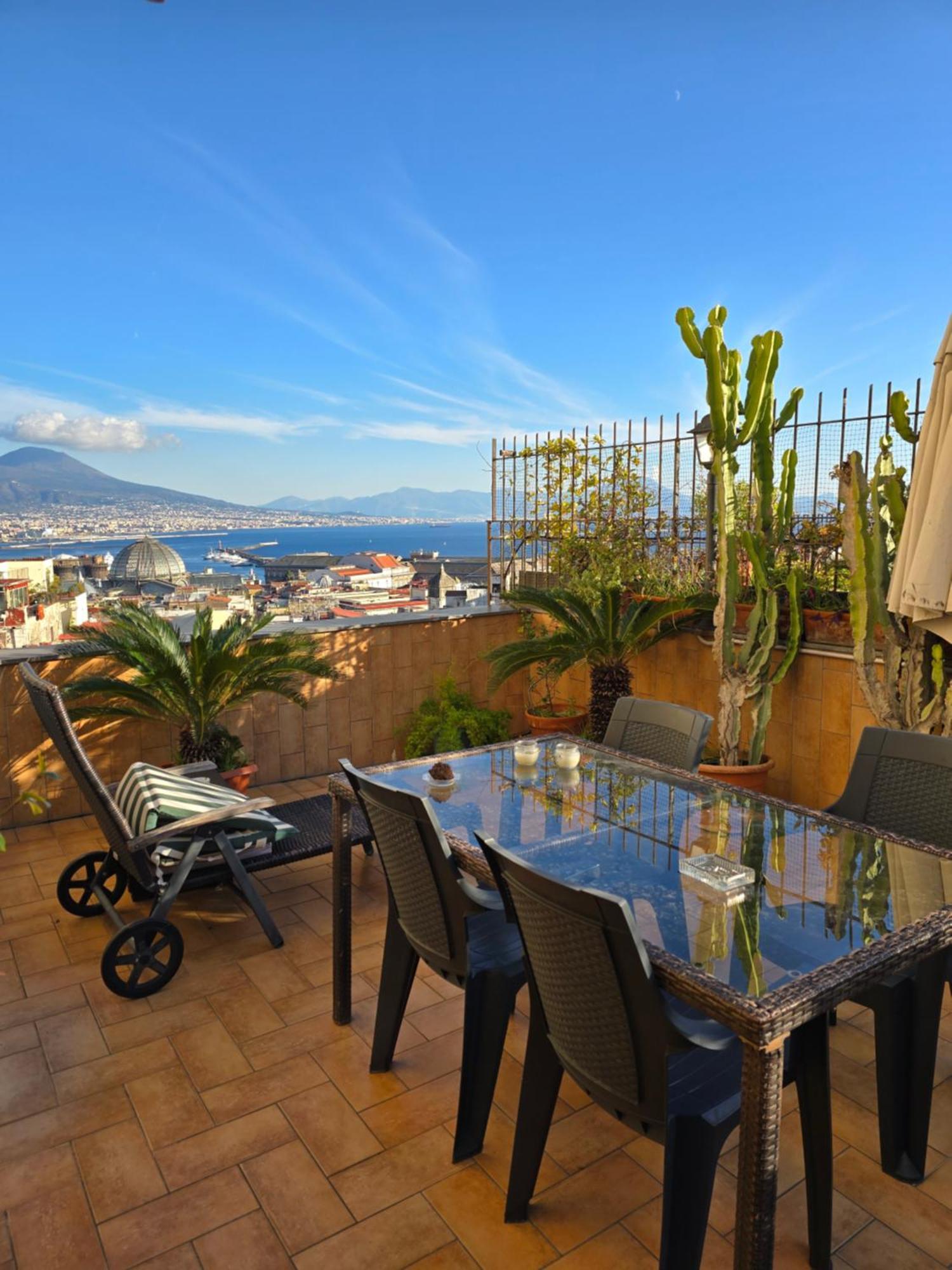 Smile At Vesuvio Apartment Naples Exterior photo